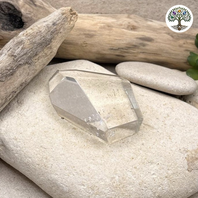 Cristaux taillés Cristal de roche AAA 120-140g